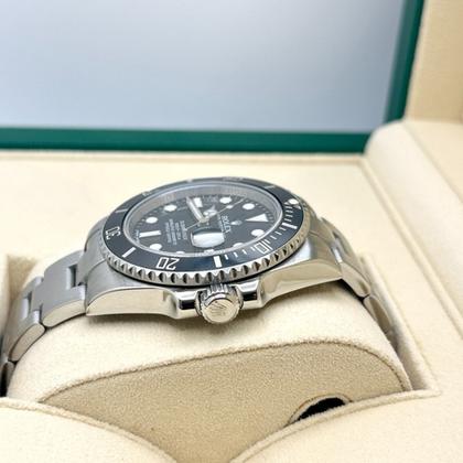 Rolex Submariner Date 40mm Ref. 116610LN Black Ceramic Bezel (2010) - Photo 7