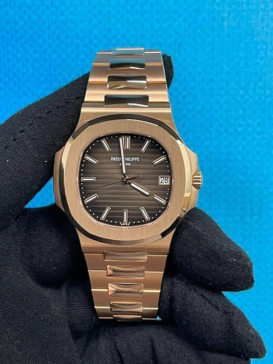 Patek Philippe Nautilus 5711/1R-001 Rose Gold Brown Dial (2016 Approx.) - Photo 1