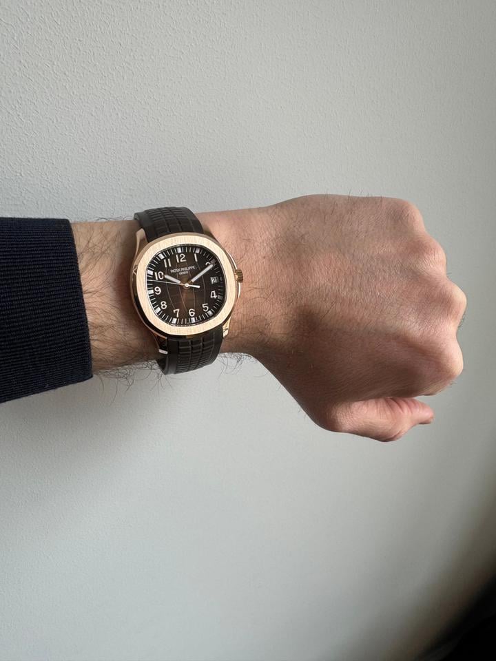 Patek Philippe Aquanaut 5167R-001 Rose Gold Brown Dial (2022) - Photo 3