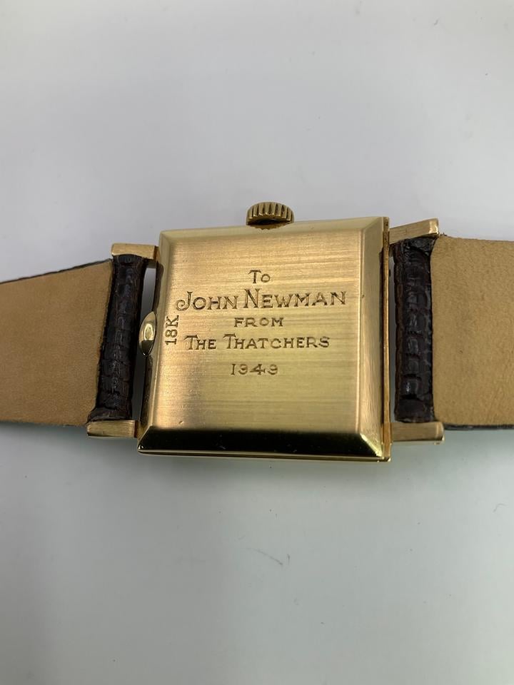 Patek Philippe Vintage Ref. 2445 18K Yellow Gold Square Case (1949 Approx.) - Photo 6