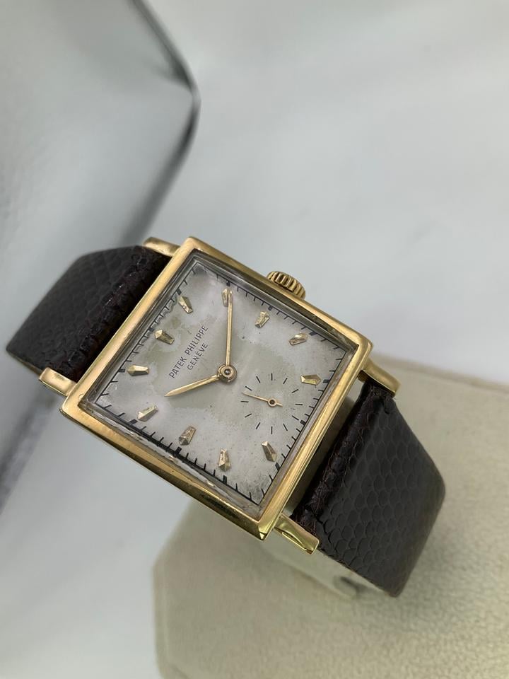 Patek Philippe Vintage Ref. 2445 18K Yellow Gold Square Case (1949 Approx.) - Photo 5