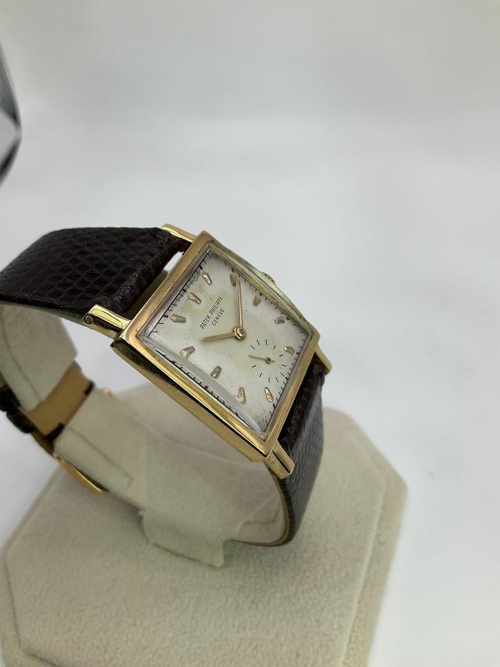 Patek Philippe Vintage Ref. 2445 18K Yellow Gold Square Case (1949 Approx.) - Photo 4