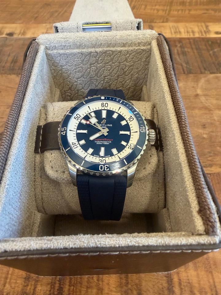 Breitling Superocean Automatic 42 Ref. A17375E71C1S1 Blue Dial Blue Rubber Strap - Photo 4