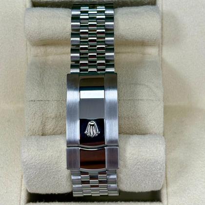 Rolex Datejust 36 Ref. 126234 Green Dial Jubilee Bracelet (2022) - Photo 9