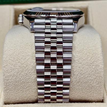 Rolex Datejust 36 Ref. 126234 Green Dial Jubilee Bracelet (2022) - Photo 8