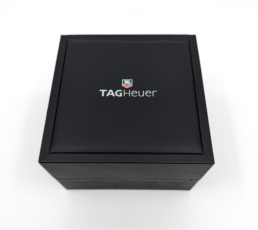 TAG Heuer Carrera Calibre 7 Twin Time Automatic Ref. WV2115.BA0787 - Photo 4