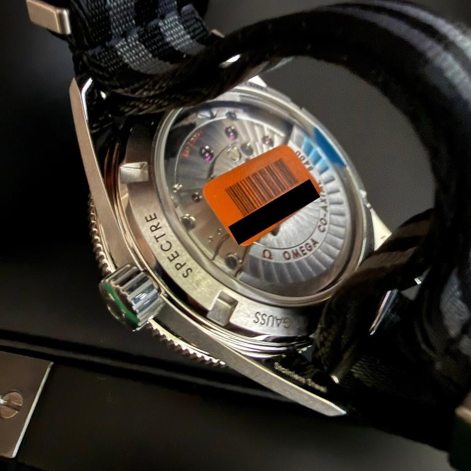 Omega Seamaster 300 UNWORN Spectre 007 Limited Edition #1462 Full Set
