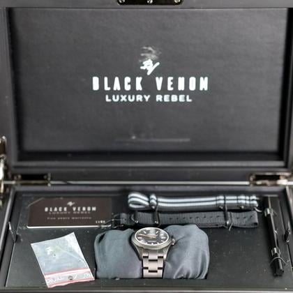 Rolex Milgauss “Venom” Custom PVD Ref. 116400 Full Set (2020) - Photo 4