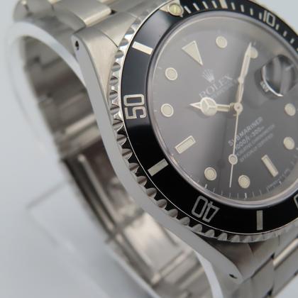 Rolex Submariner Date Ref. 16610 40mm Black Dial (1990) - Photo 9