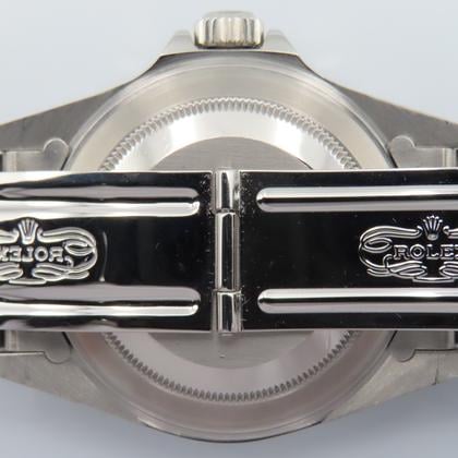 Rolex Submariner Date Ref. 16610 40mm Black Dial (1990) - Photo 14