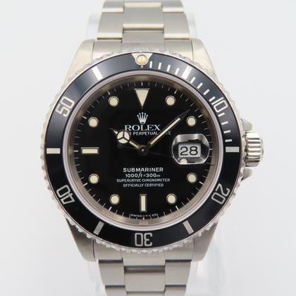 Rolex Submariner Date Ref. 16610 40mm Black Dial (1990) - Photo 6