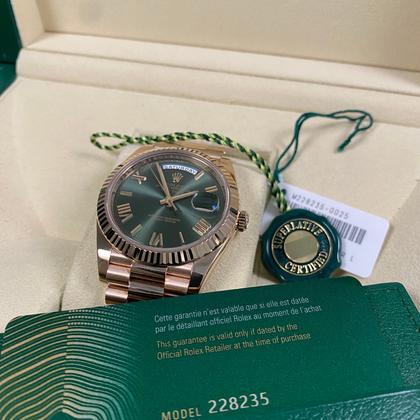 Rolex Day-Date 40 Ref. 228235 Everose Gold Olive Green Dial (2022) - Photo 5