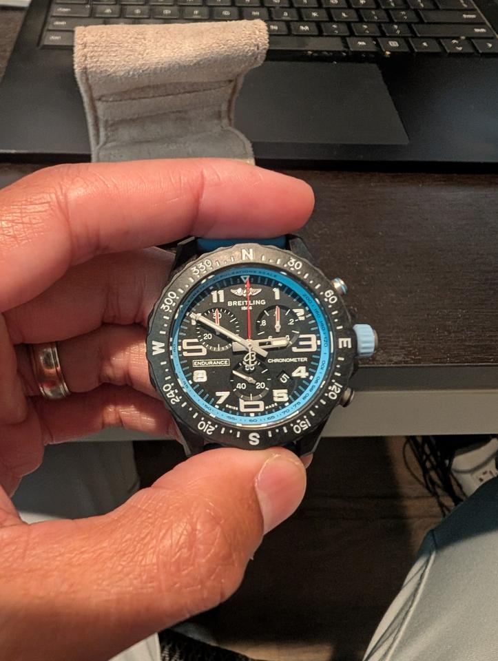 Breitling Endurance Pro 38mm Black Dial Blue Rubber Strap Ref. X83310281B1S1 - Photo 12