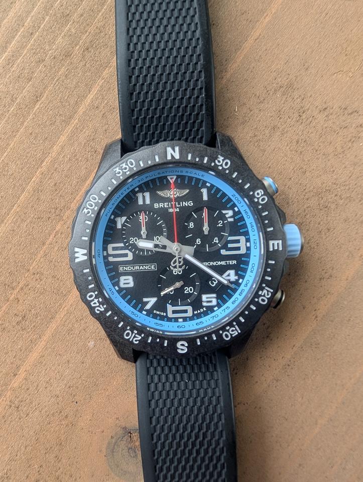Breitling Endurance Pro 38mm Black Dial Blue Rubber Strap Ref. X83310281B1S1 - Photo 3
