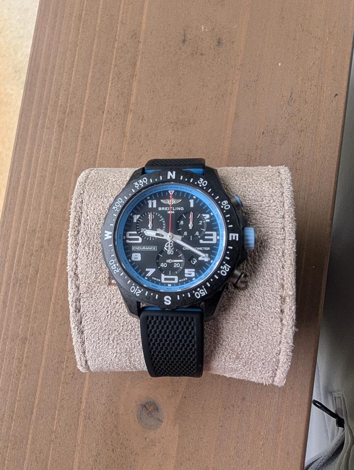 Breitling Endurance Pro 38mm Black Dial Blue Rubber Strap Ref. X83310281B1S1 - Photo 6