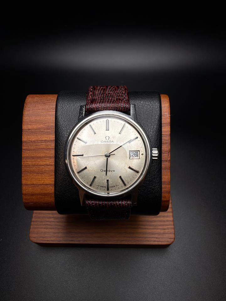Omega Genève 136.070 Cal 613 35mm Original Buckle Crown