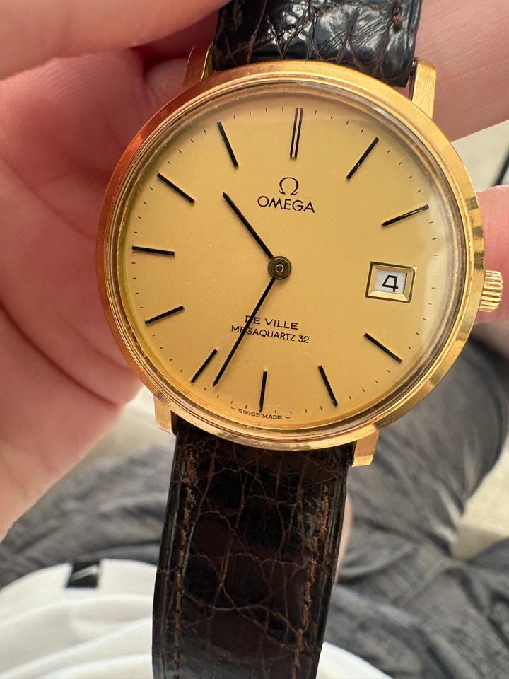 Omega De Ville Megaquartz 32 Gold Dial Men's Dress Watch