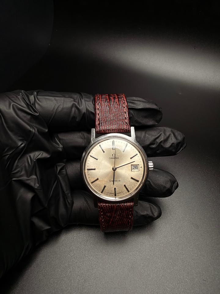 Omega Genève 136.070 Cal 613 35mm Original Buckle Crown