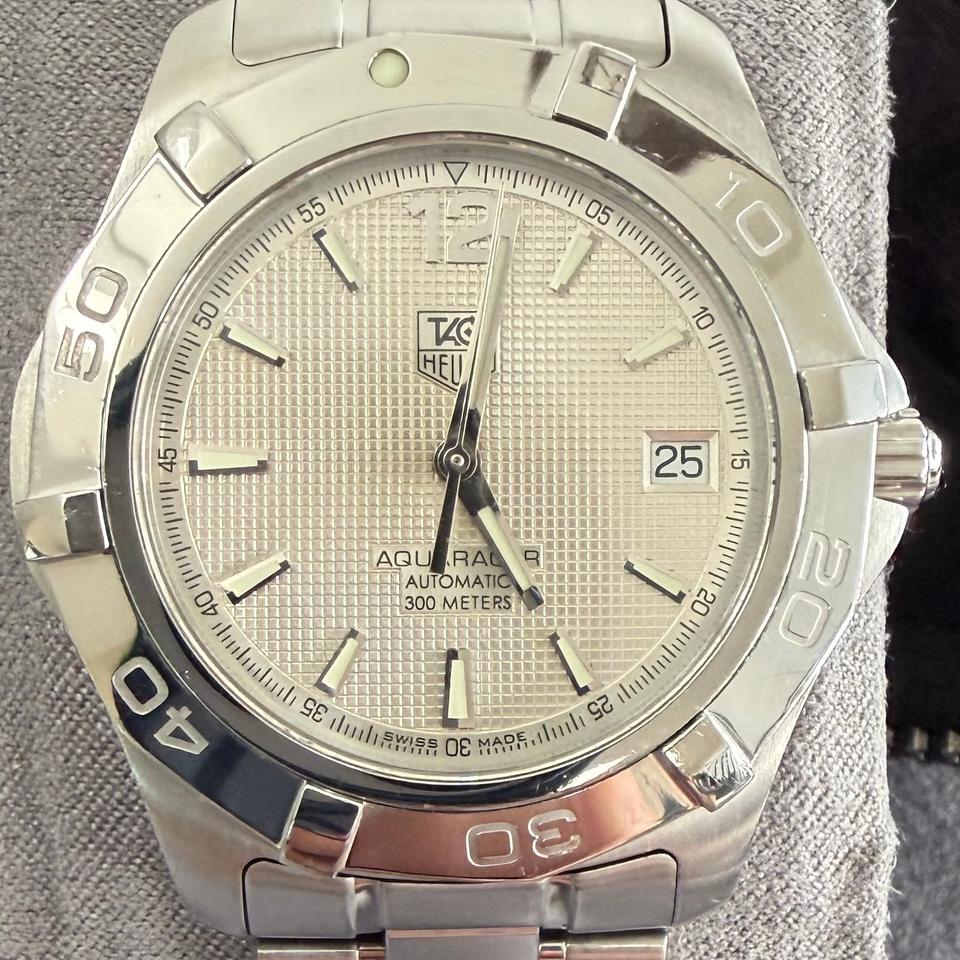 TAG Heuer Aquaracer 300m Automatic Ref. WAF2111.BA0806 Silver Dial 39mm - Photo 2