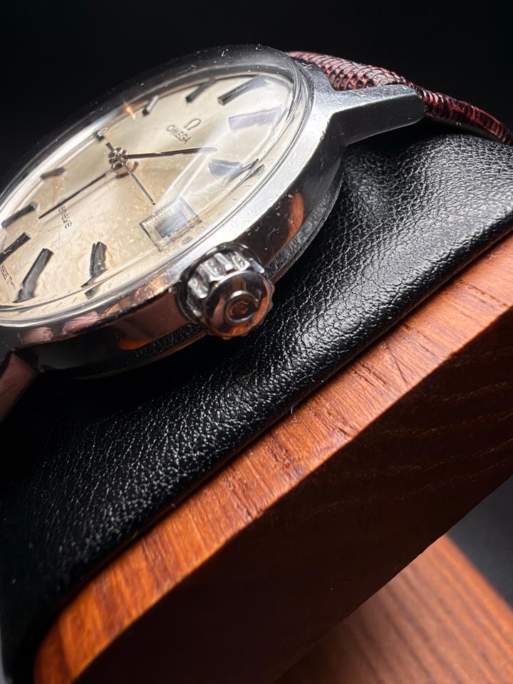 Omega Genève 136.070 Cal 613 35mm Original Buckle Crown