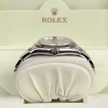 Rolex Explorer 36mm Ref. 114270 Black Dial (2001) - Photo 9