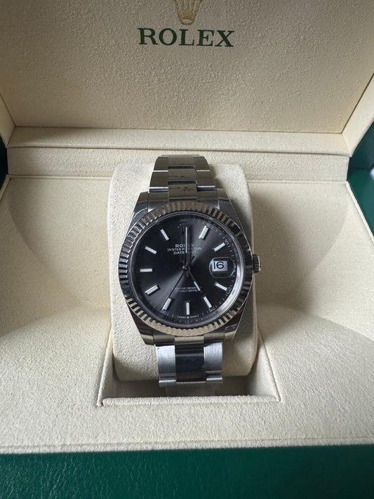 Rolex Datejust 41 Ref. 126334 Rhodium Dial Fluted Bezel Oyster Bracelet (2024) - Photo 1